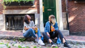 自分の発言に後悔する?後から落ち込んだ時の対処法と忘れ方